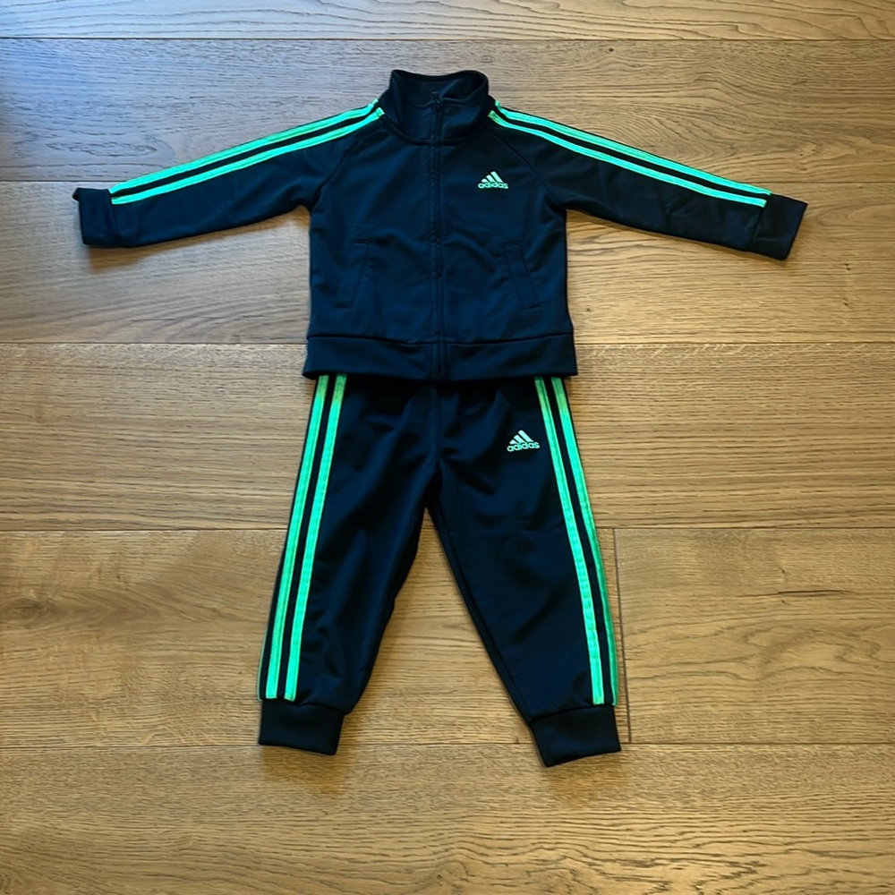 Adidas track suit 2T